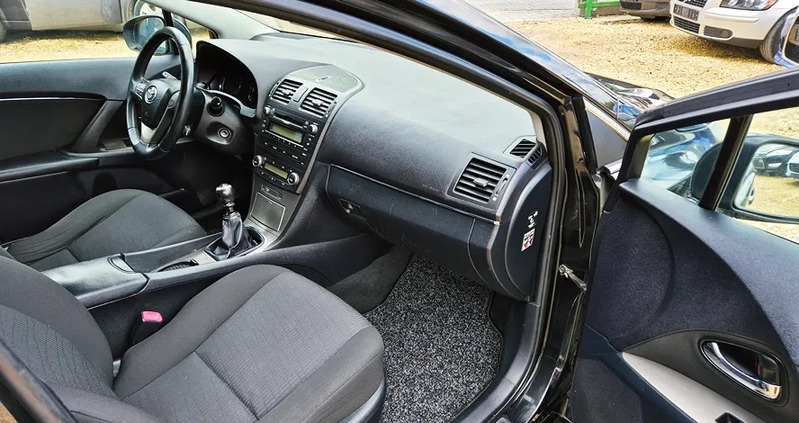 Toyota Avensis cena 24900 przebieg: 227000, rok produkcji 2009 z Śrem małe 781